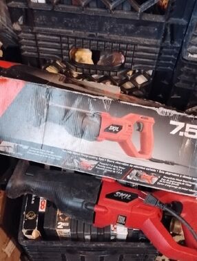 SKIL 7.5A Red Reciprocating Saw